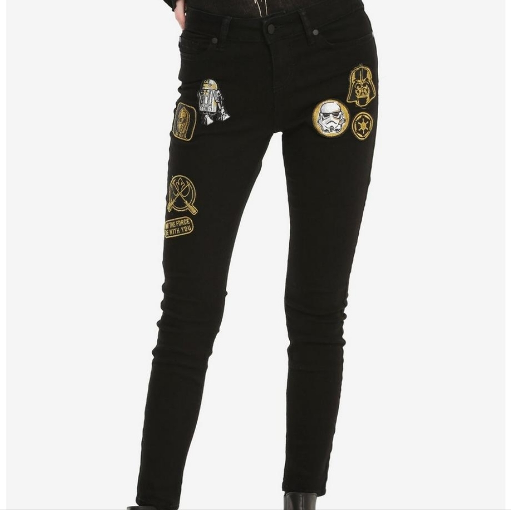 Star Wars Patch Skinny Jeans (Her Universe)